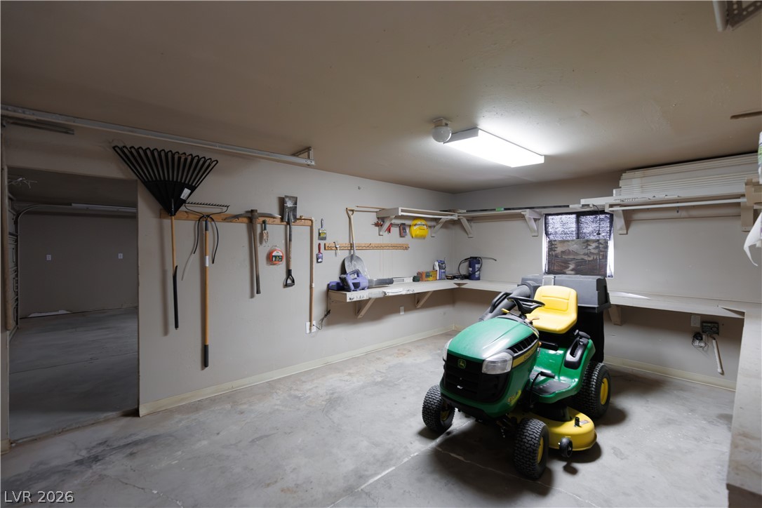195 West Perkins Avenue Property Photo 34