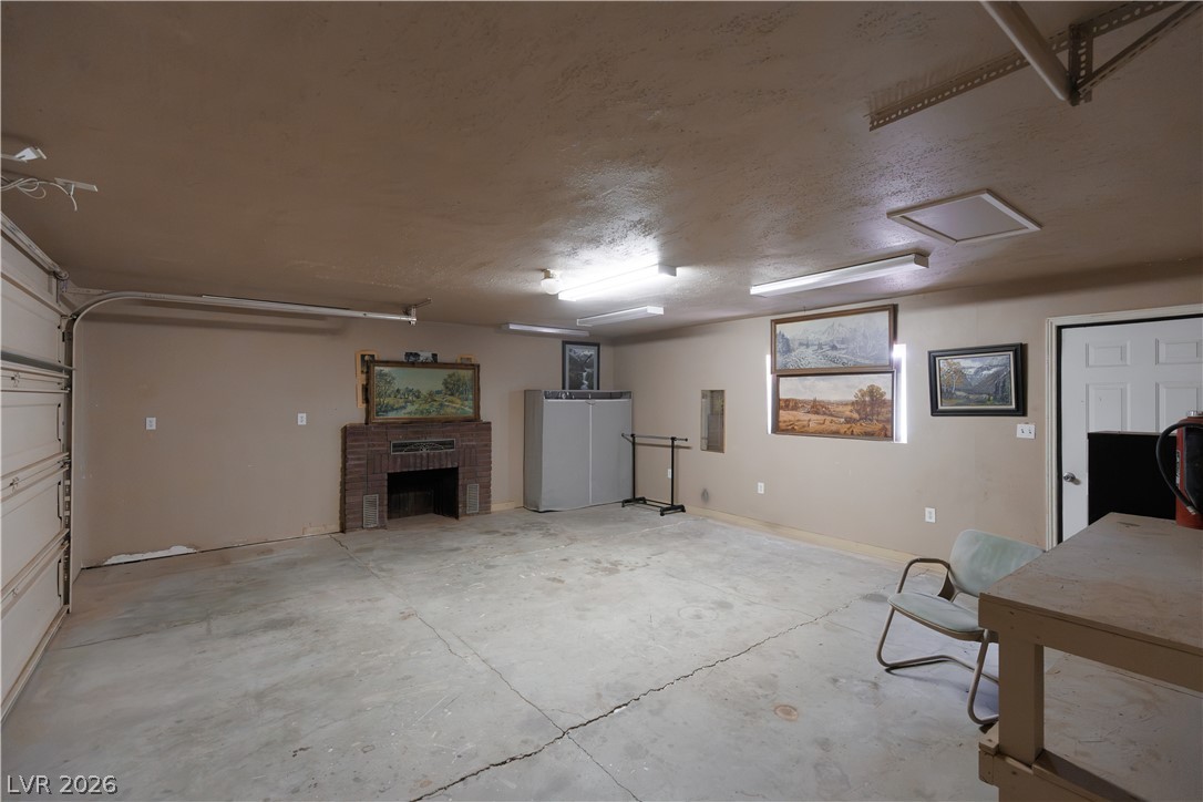 195 West Perkins Avenue Property Photo 35