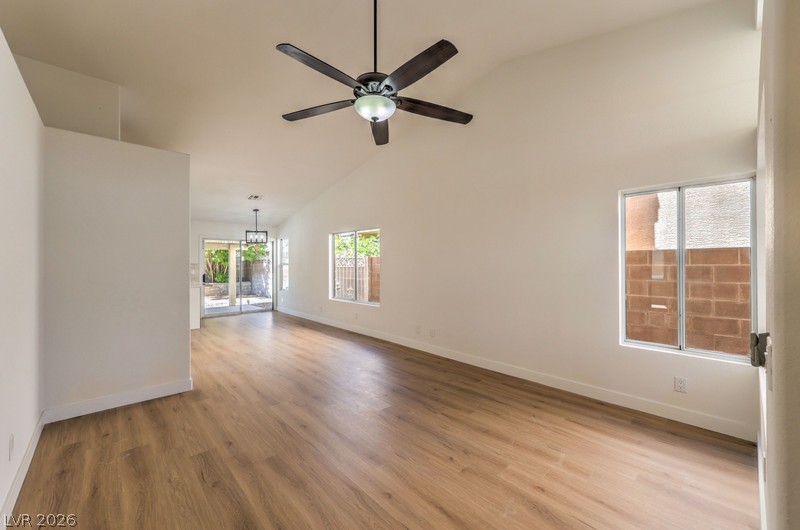 2717 Camphor Tree Street Property Photo 6