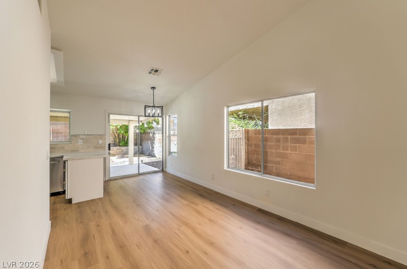 2717 Camphor Tree Street Property Photo 8