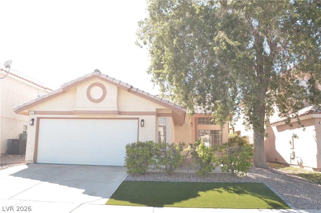 2717 Camphor Tree Street Property Photo 32