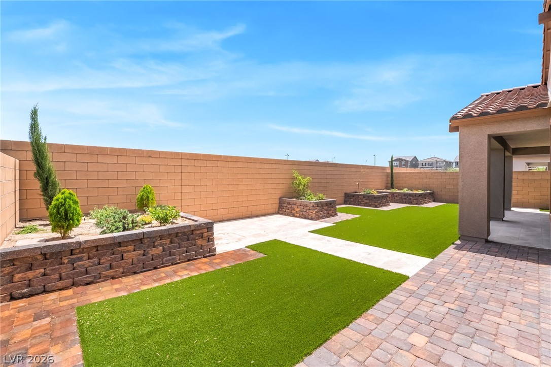 3513 Lamberto Cliff Way Property Photo 53