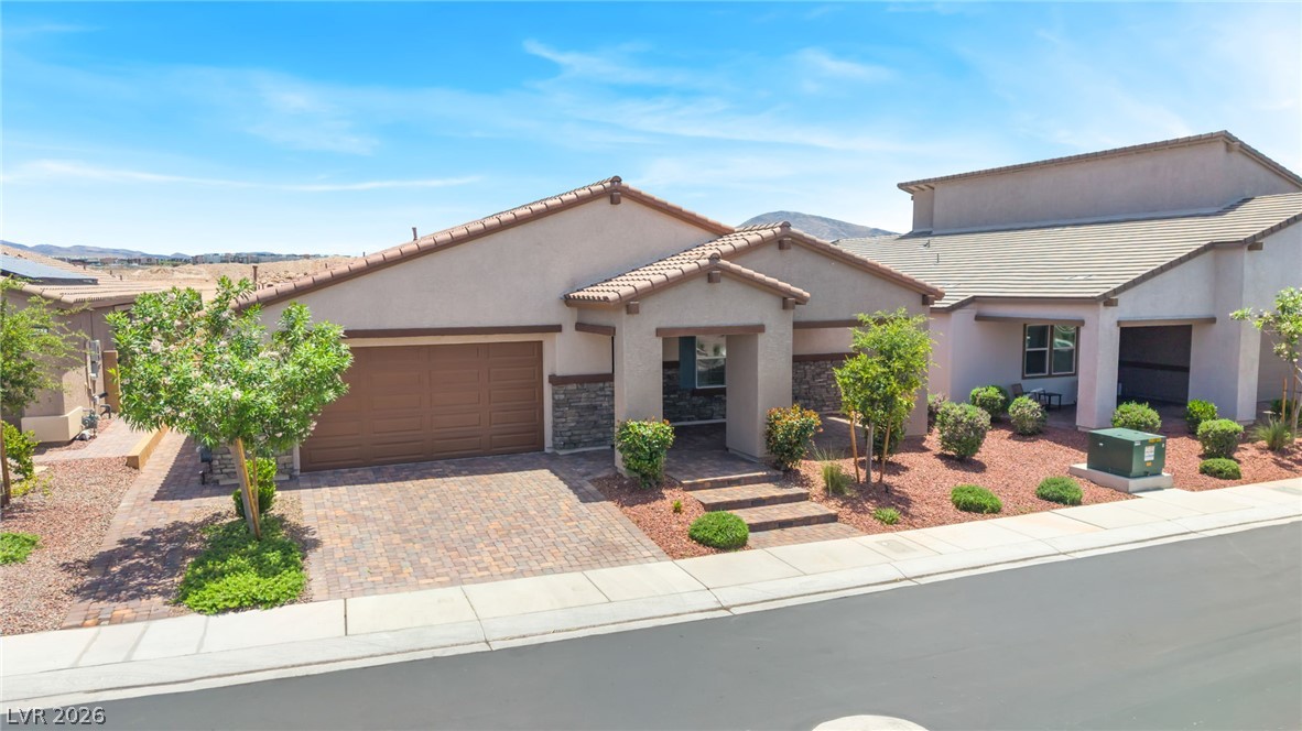 3513 Lamberto Cliff Way Property Photo 60