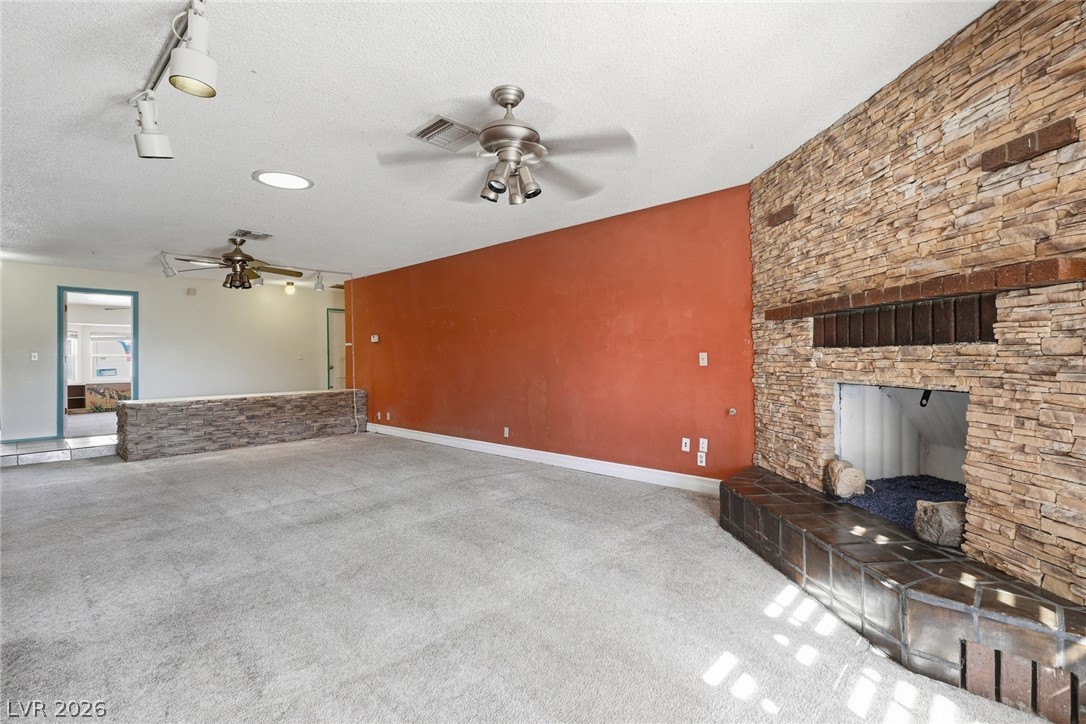 212 Spanish Drive Property Photo 10