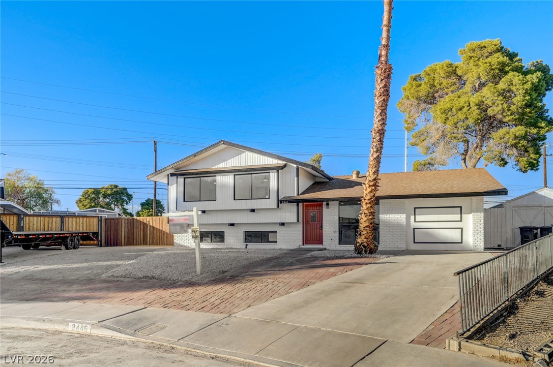 2446 Tournament Street Property Photo 6