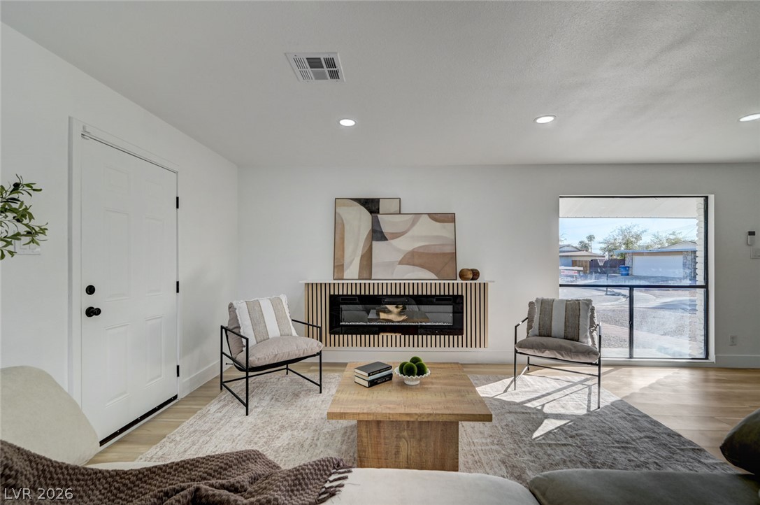 2446 Tournament Street Property Photo 16