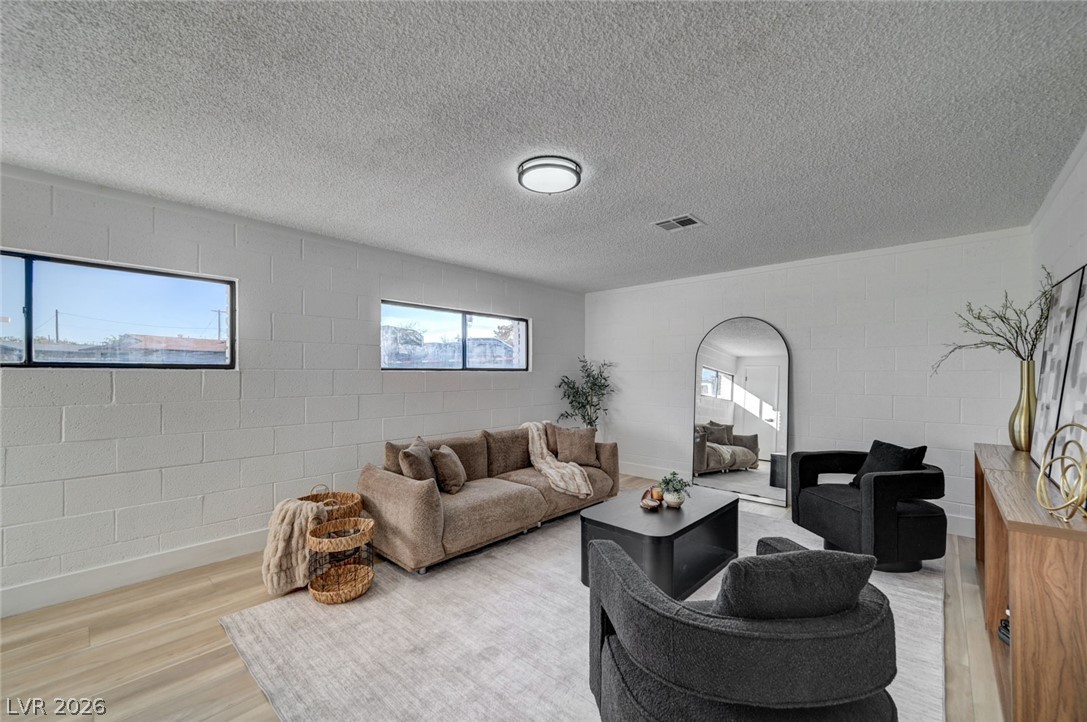 2446 Tournament Street Property Photo 18