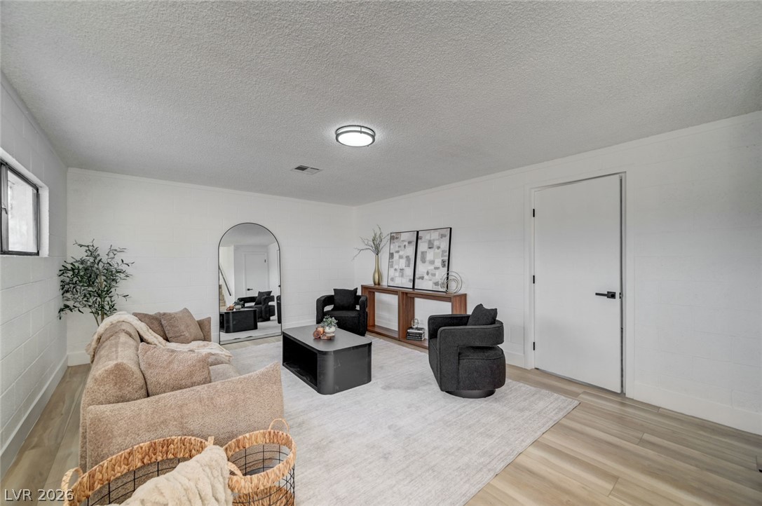 2446 Tournament Street Property Photo 19