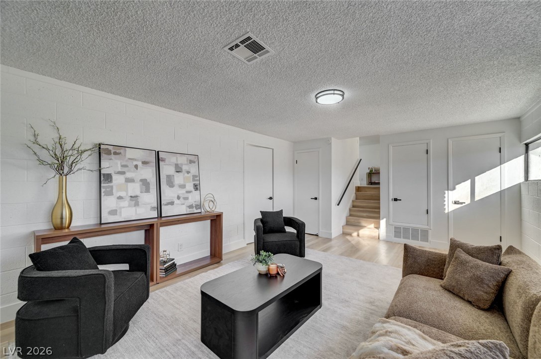 2446 Tournament Street Property Photo 20
