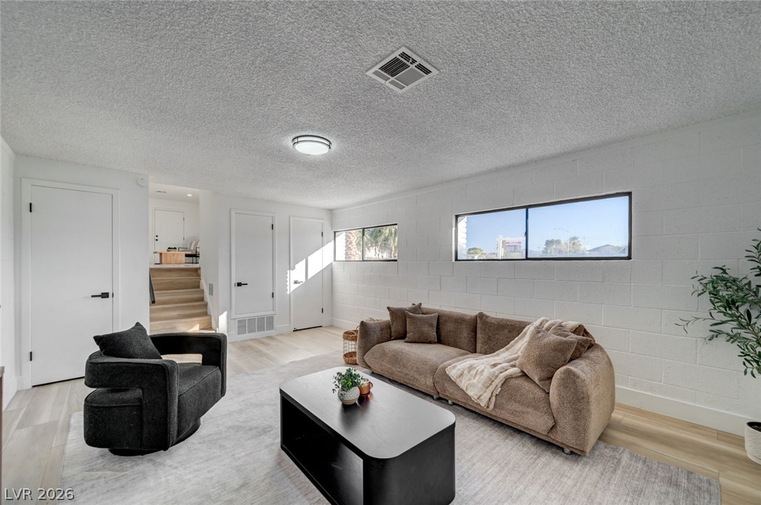 2446 Tournament Street Property Photo 21
