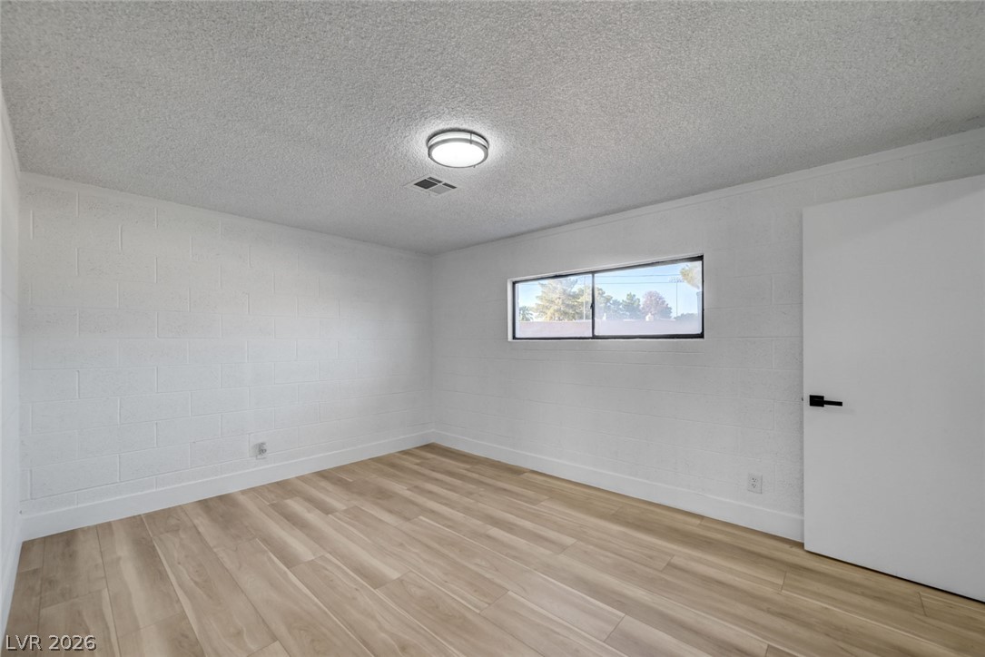 2446 Tournament Street Property Photo 22