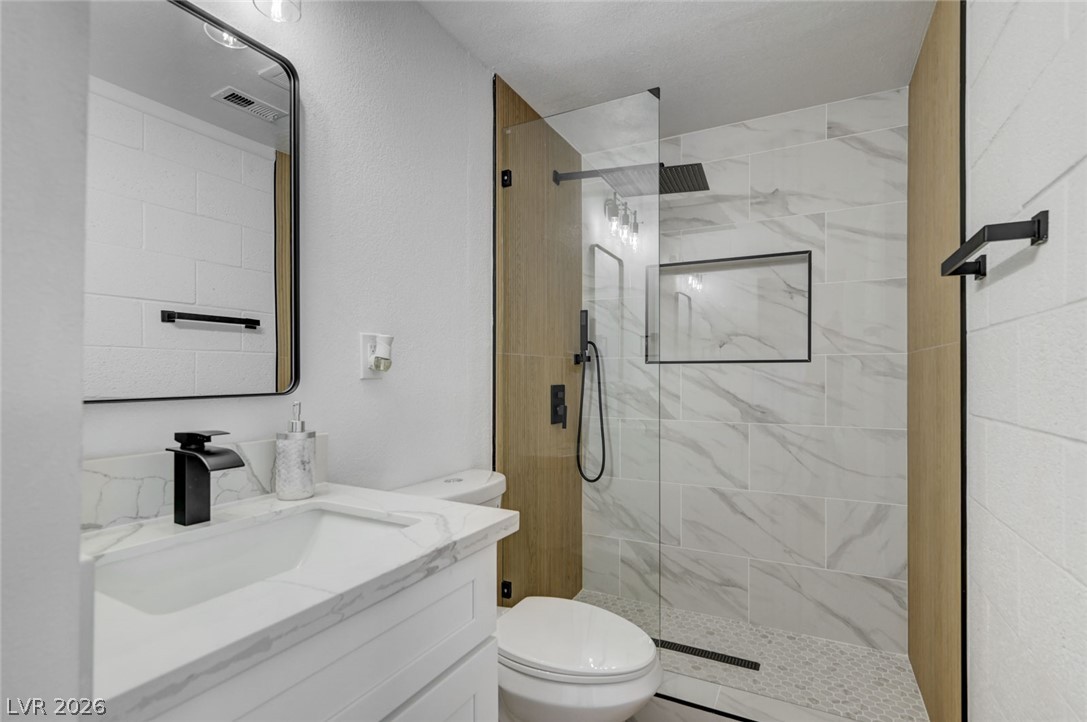 2446 Tournament Street Property Photo 26