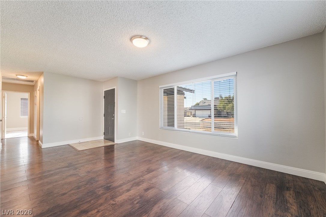 7048 Grasswood Drive Property Photo 4