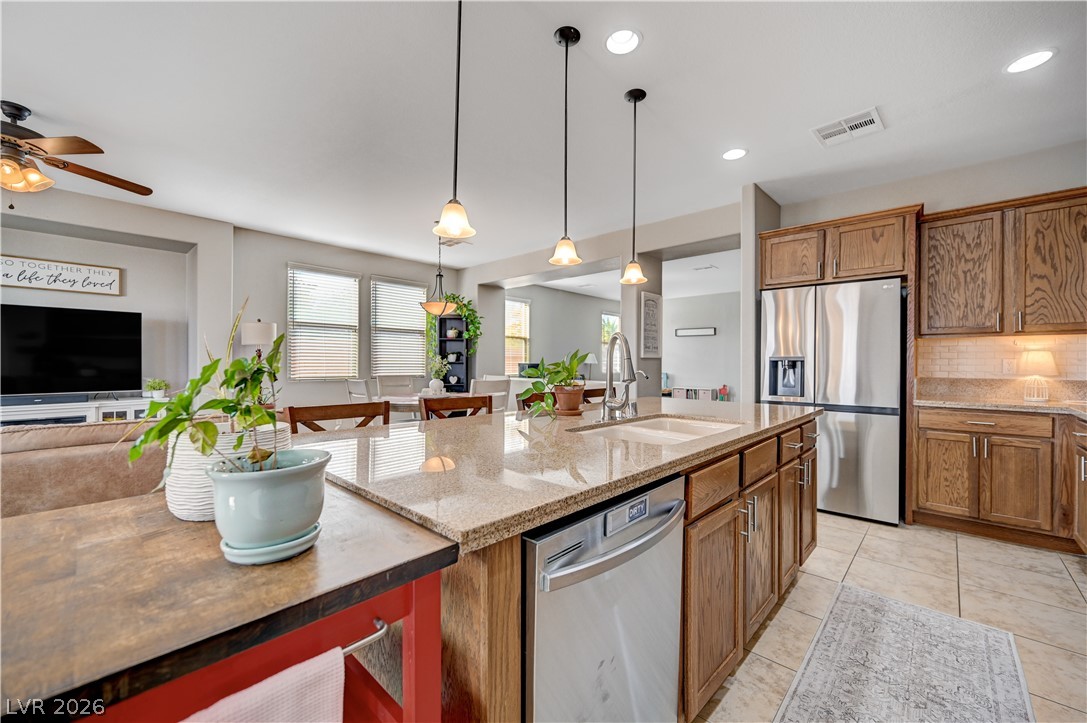 1863 Gentle Dawn Avenue Property Photo 9