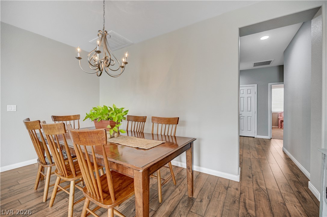 1863 Gentle Dawn Avenue Property Photo 15