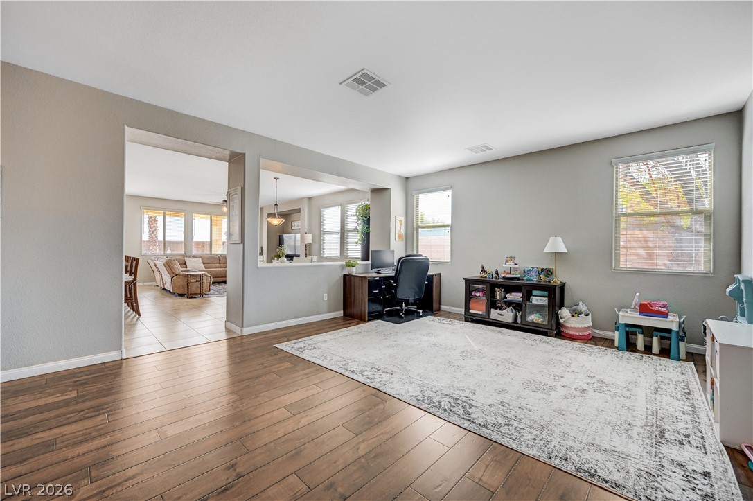 1863 Gentle Dawn Avenue Property Photo 17