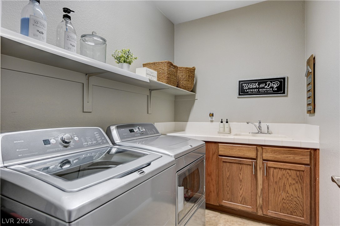 1863 Gentle Dawn Avenue Property Photo 29