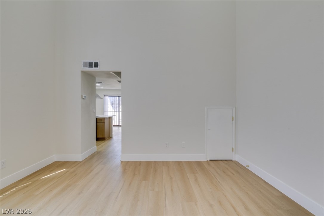 1219 Mews Lane Property Photo 6