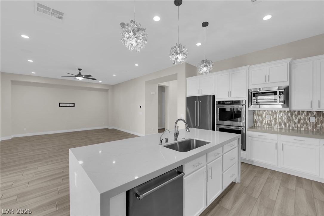 9828 Iron Sky Court Property Photo 6
