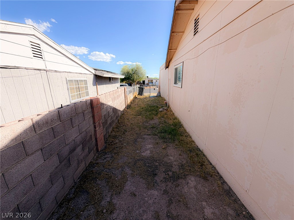 1312 East Brooks Avenue Property Photo 26