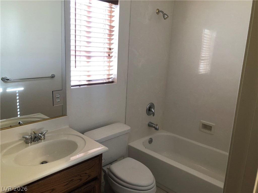 10990 Calcedonian Street Property Photo 18