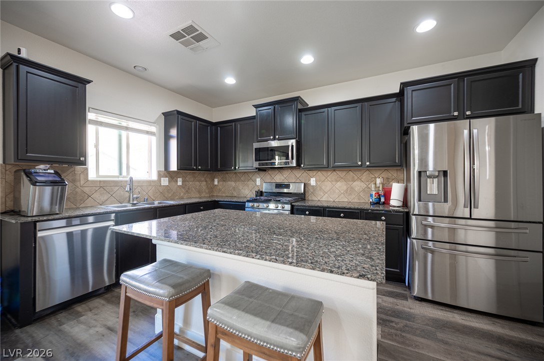 6742 Prairie Dusk Drive Property Photo 17