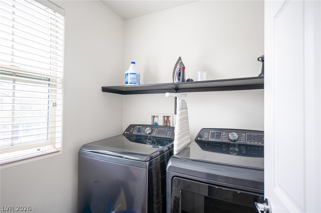6742 Prairie Dusk Drive Property Photo 40