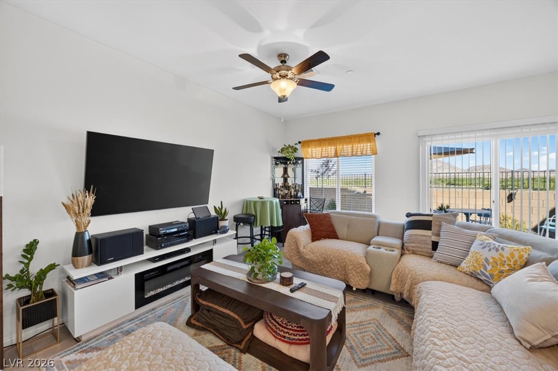 392 Larksong Avenue Property Photo 10