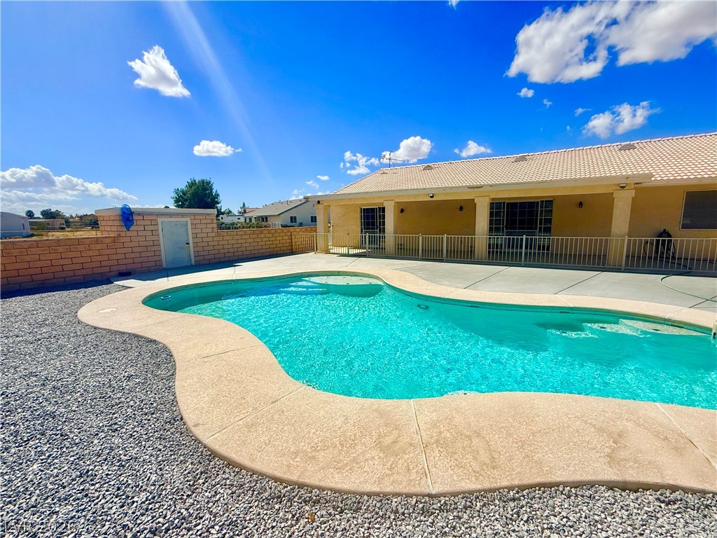 3241 South Rodeo Avenue Property Photo 8