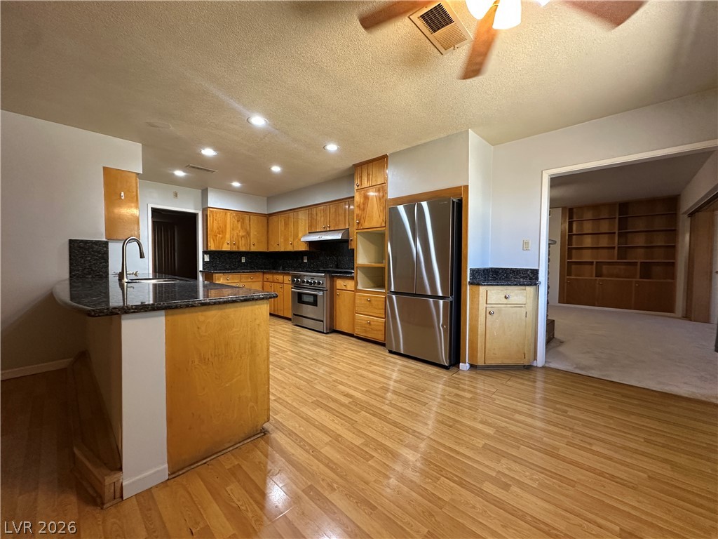 1503 5th Place Property Photo 3