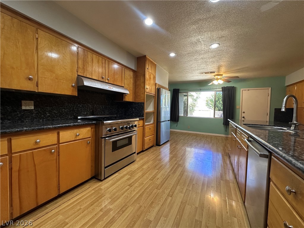 1503 5th Place Property Photo 7