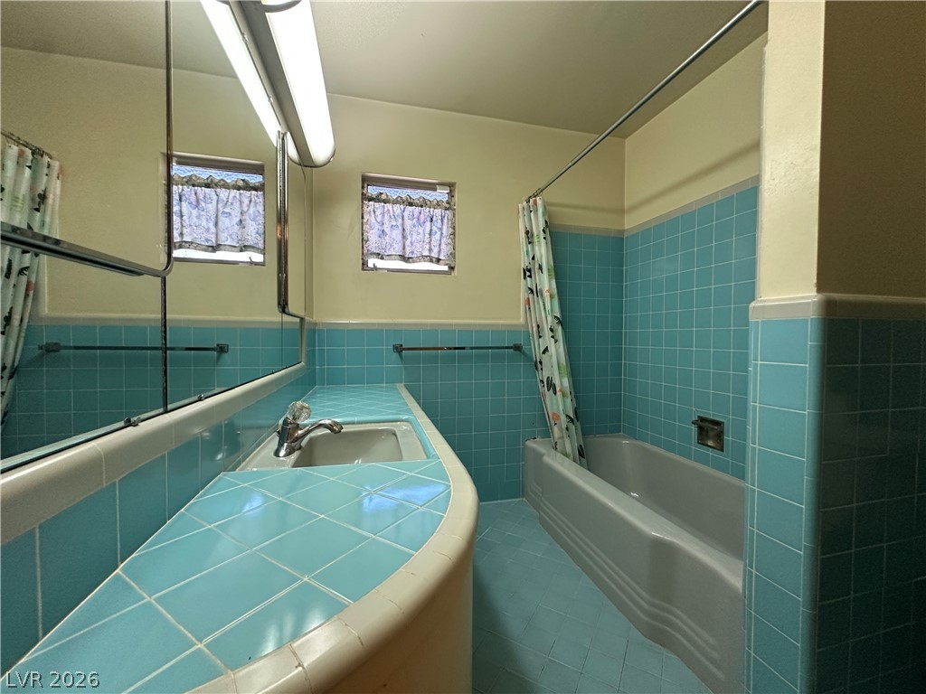 1503 5th Place Property Photo 12