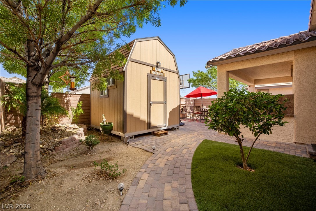 7568 Schuders Avenue Property Photo 25