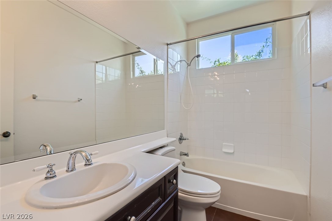 9353 Thunder Basin Avenue Property Photo 13