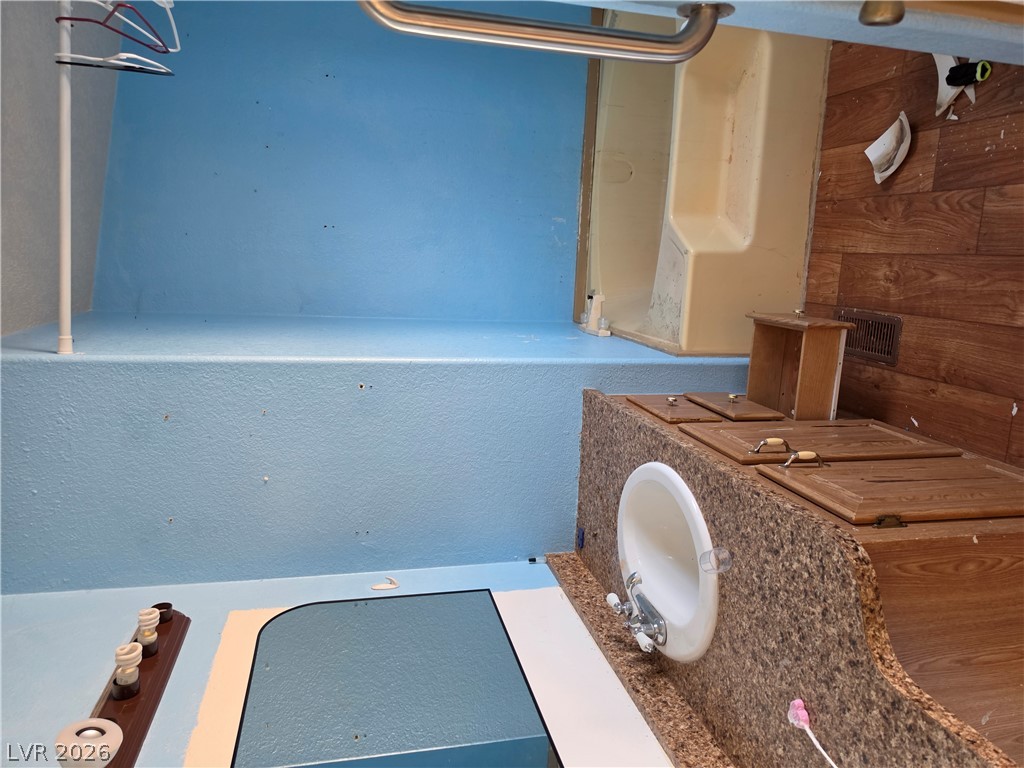 4231 West Wilson Road Property Photo 12