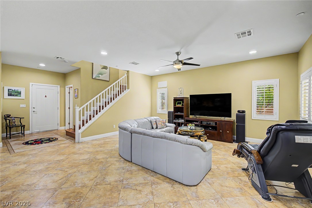 3185 Mantua Village Avenue Property Photo 4