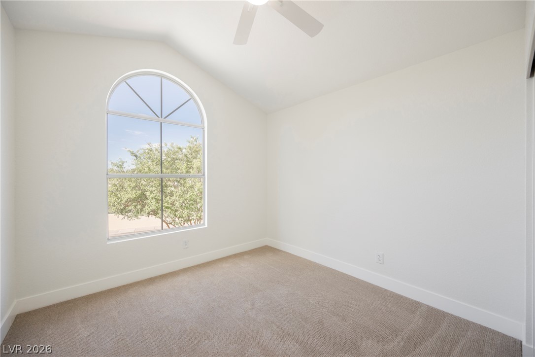 2529 Cortina Avenue Property Photo 15