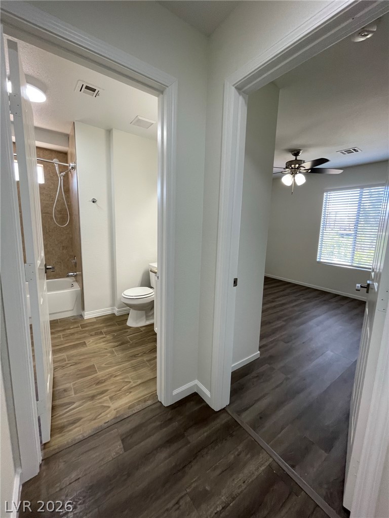8452 Boseck Drive 279 Property Photo 14