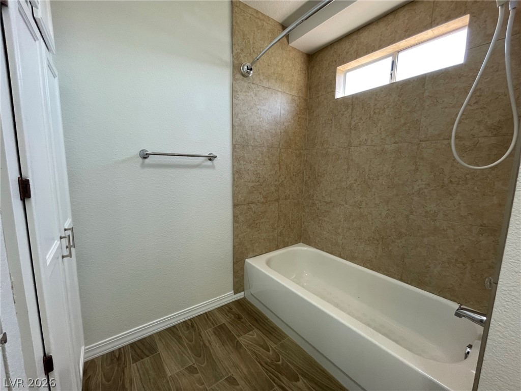 8452 Boseck Drive 279 Property Photo 21