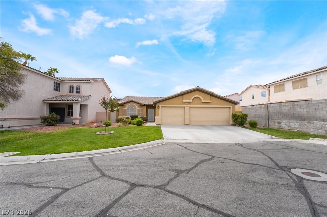 1165 Jewel Weed Court Property Photo 2