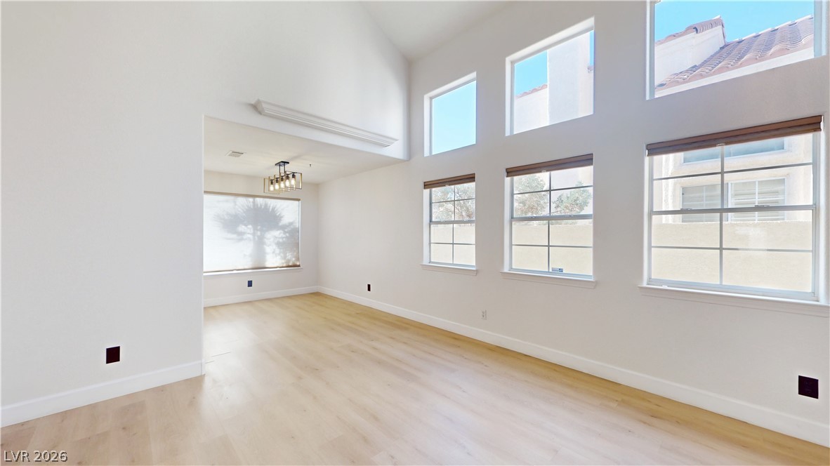 1828 Derbyshire Drive Property Photo 12