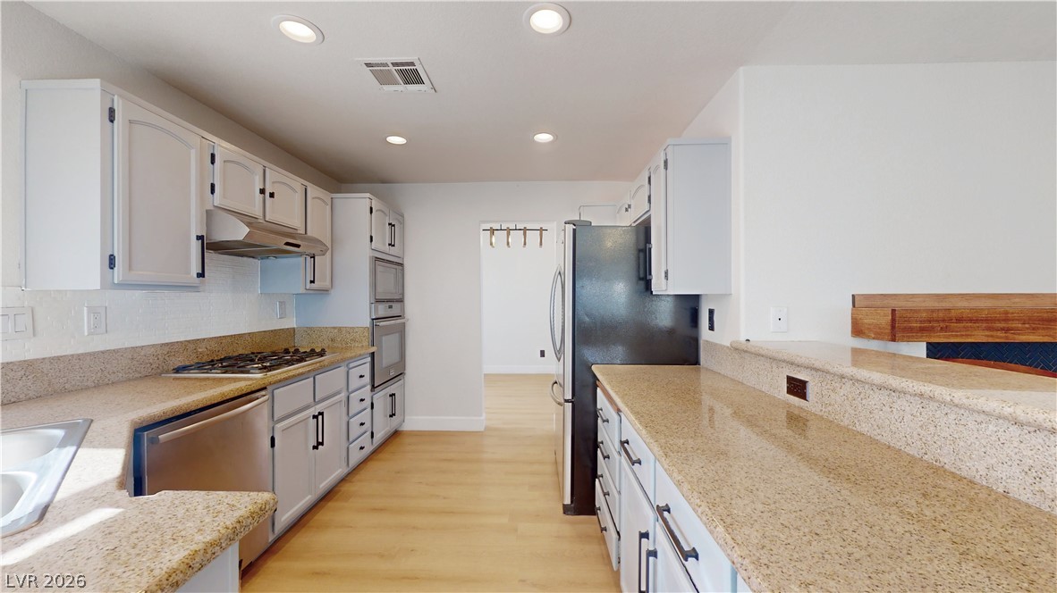 1828 Derbyshire Drive Property Photo 21