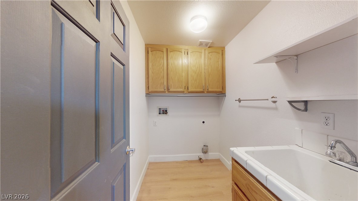 1828 Derbyshire Drive Property Photo 43