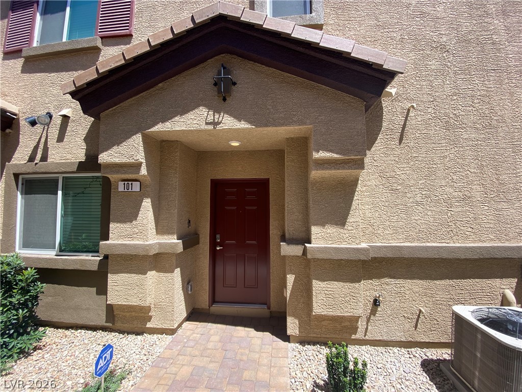 4650 Blaise Avenue 101 Property Photo 2