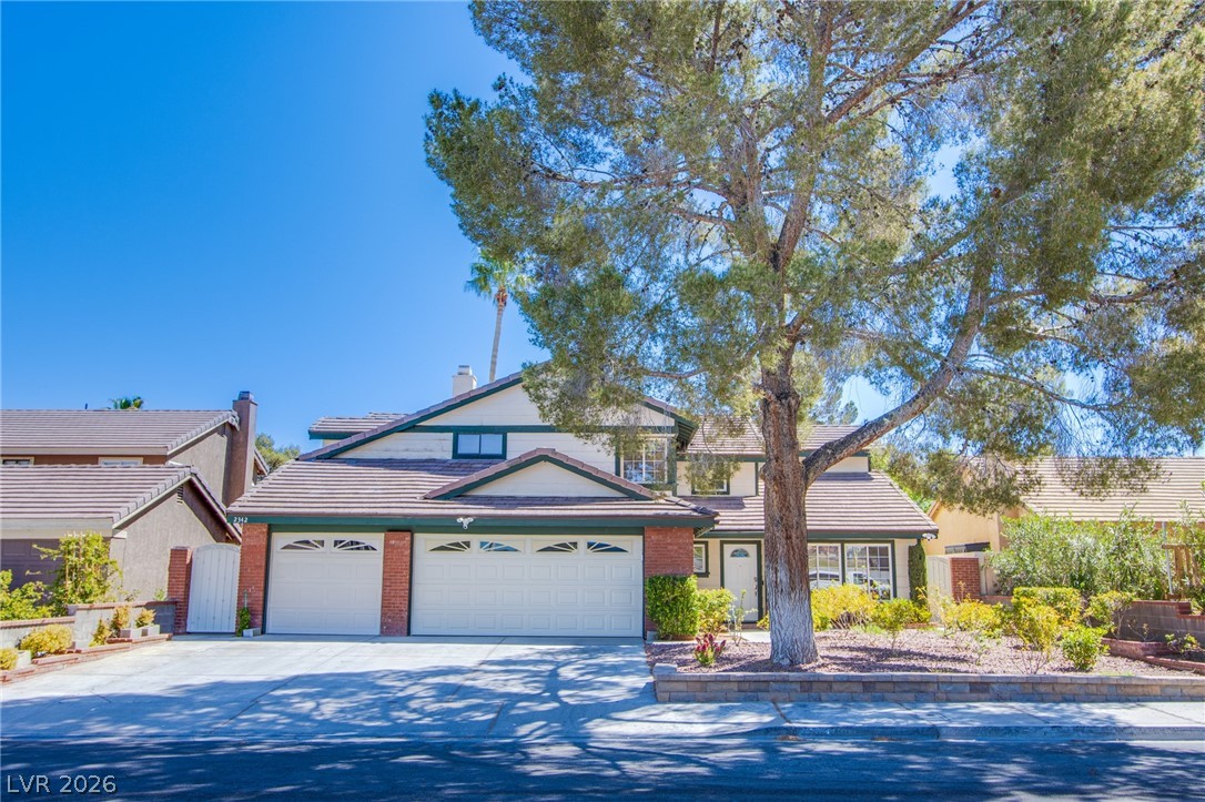 2342 Viewcrest Road Property Photo 1
