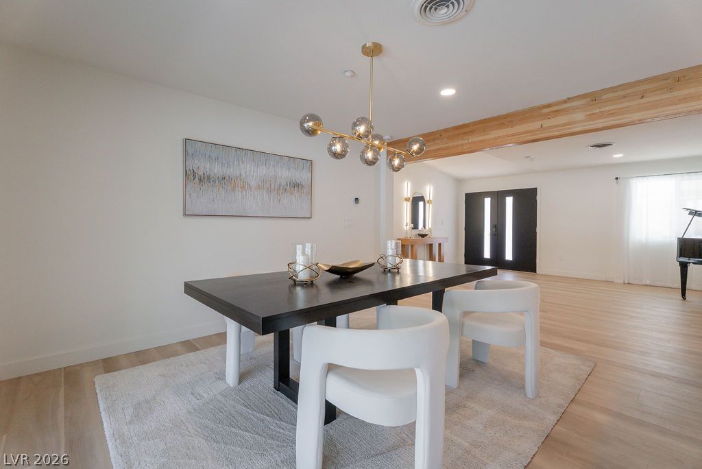 2106 West Oakey Boulevard Property Photo 13