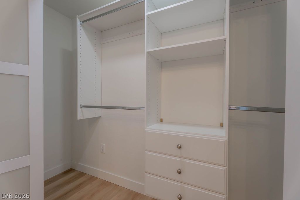 2106 West Oakey Boulevard Property Photo 27