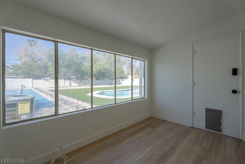 2106 West Oakey Boulevard Property Photo 51
