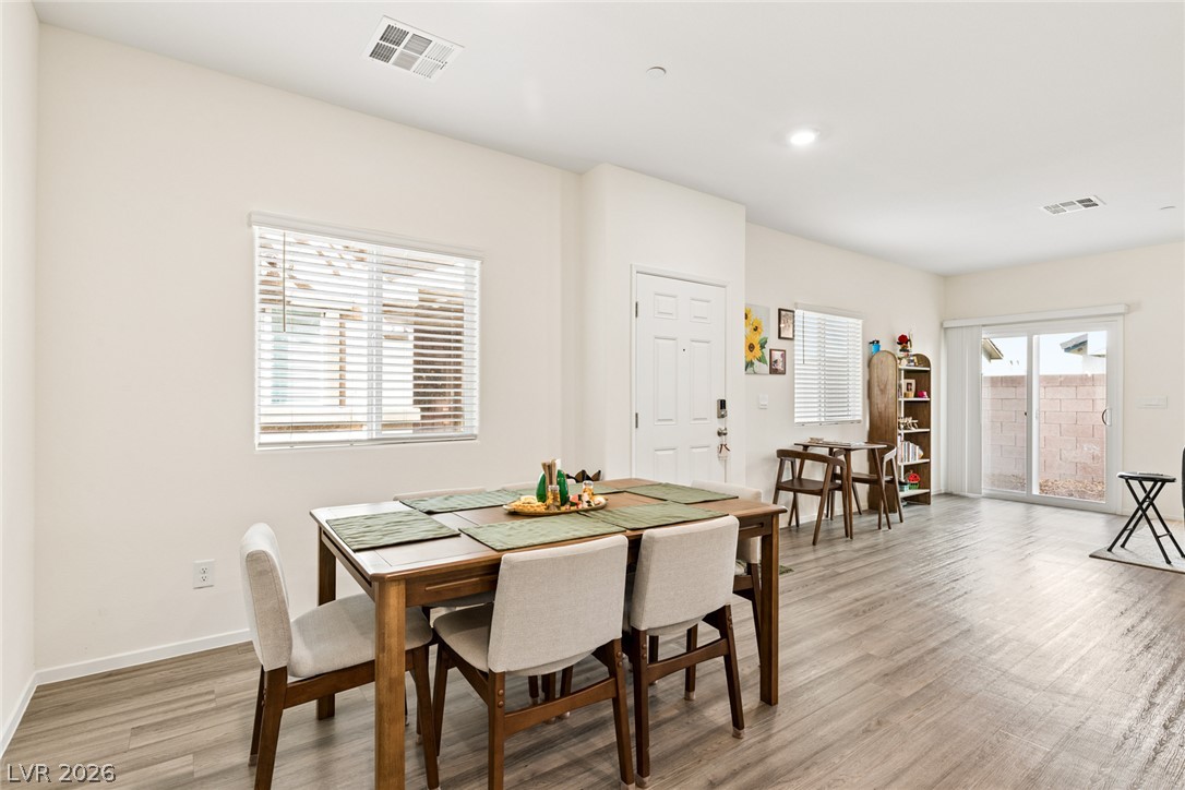 7910 Aurora Sky Street Property Photo 14