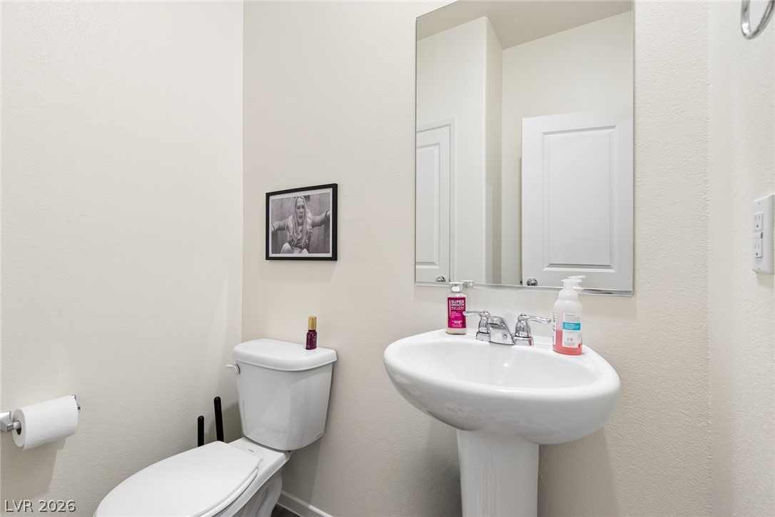 7910 Aurora Sky Street Property Photo 20
